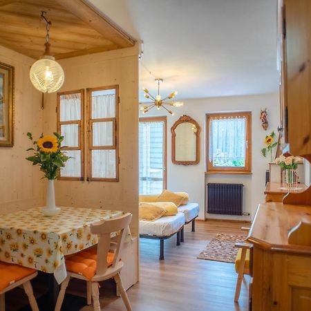 Appartement La Pìcola Cèsa de Sèn Nicolò à Mazzin Extérieur photo