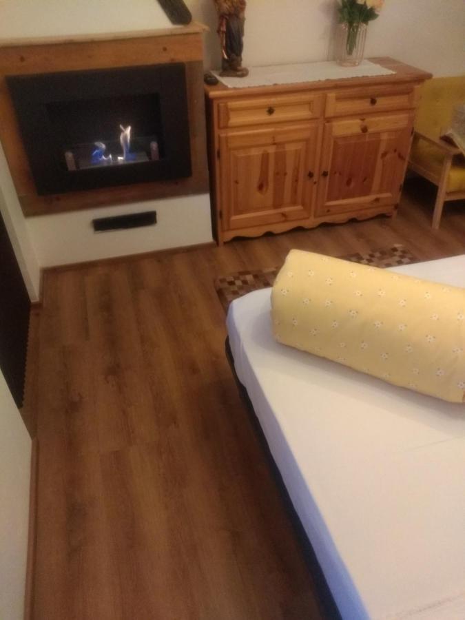 Appartement La Pìcola Cèsa de Sèn Nicolò à Mazzin Extérieur photo